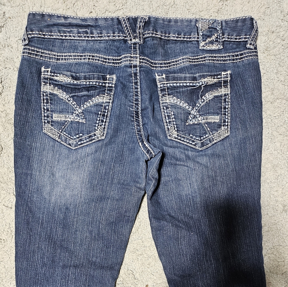 Amethyst Capri 7